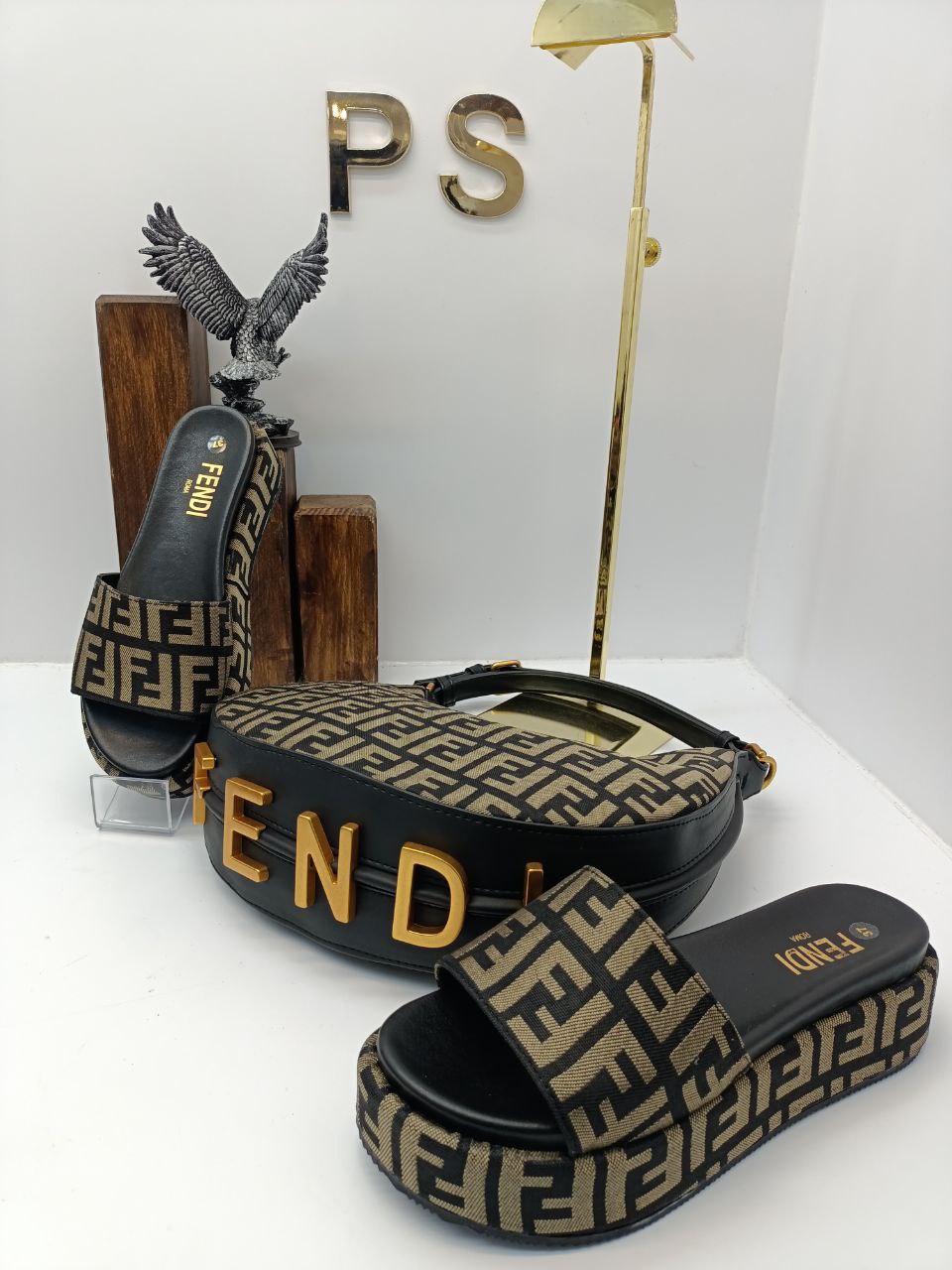 F D- Bag and Slipper Set (V2)